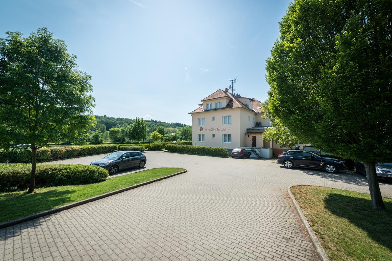 Hotel Skanzen Depandance Велехрад Екстериор снимка